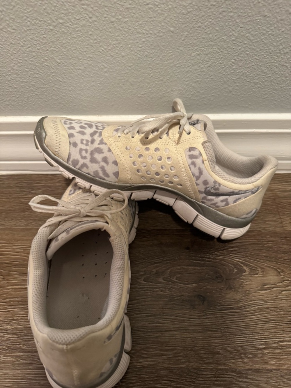 Women's Neutral Animal-Print Lightweight Training Sneakers